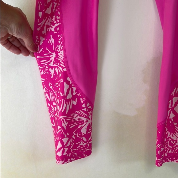 Under Armour Hot Pink Patterned Leggings - Picture 3 of 12